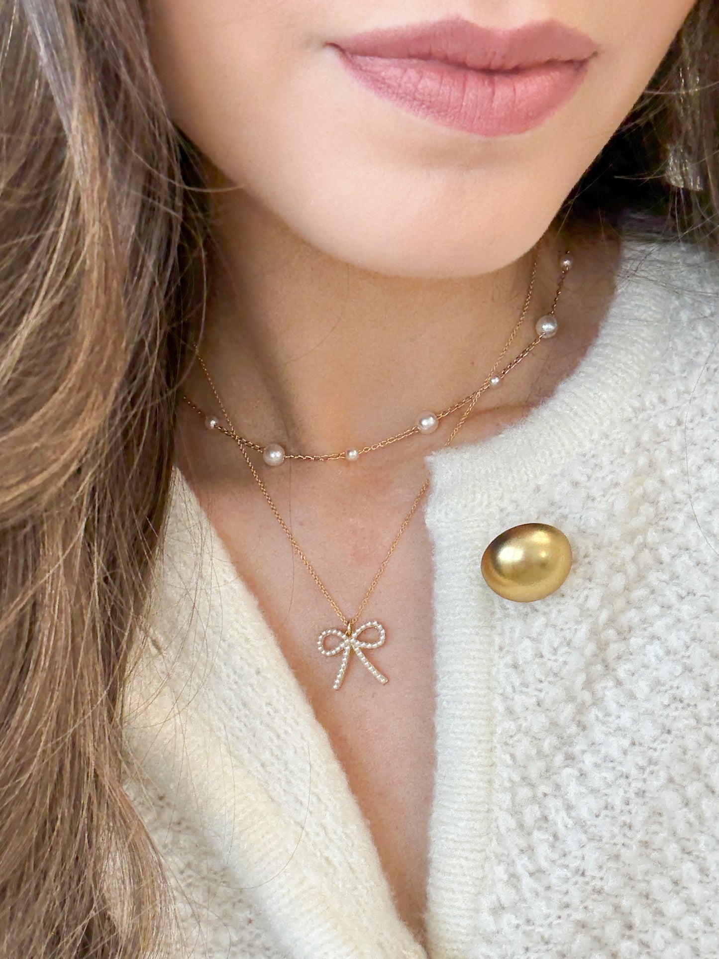 Darling Pearl Bow Necklace