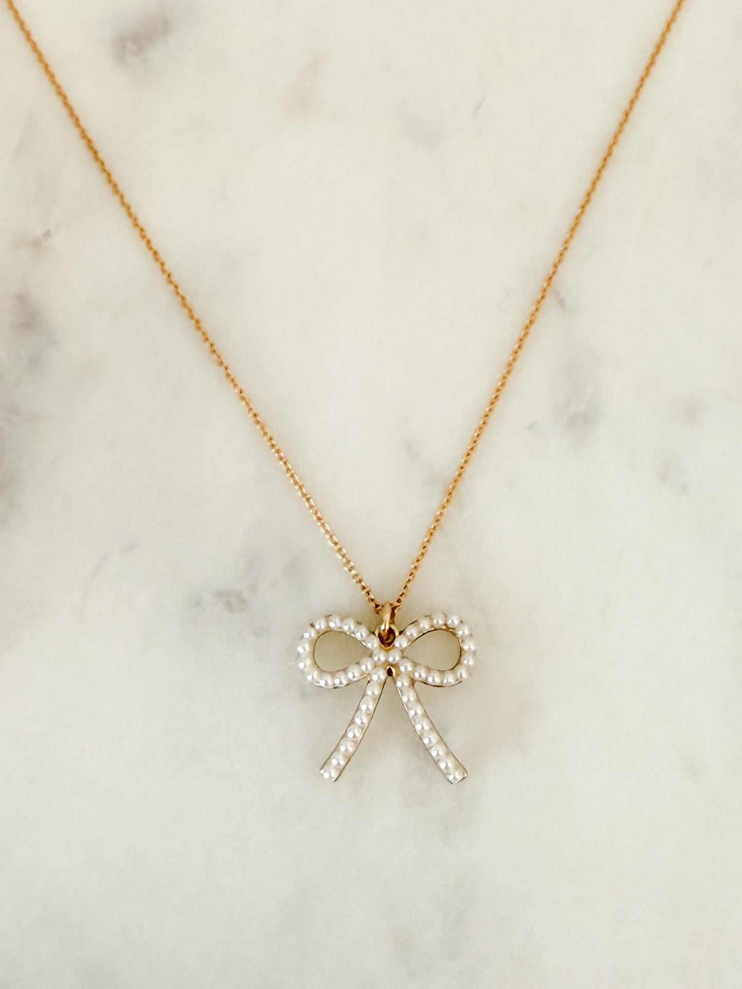 Darling Pearl Bow Necklace