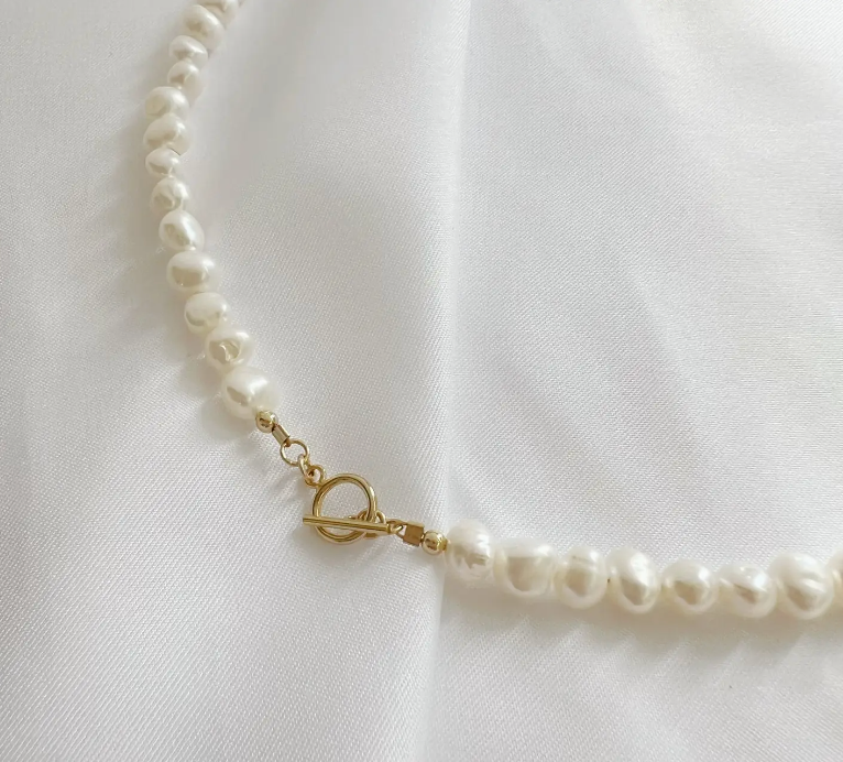 Coastal Pearl Toggle Necklace