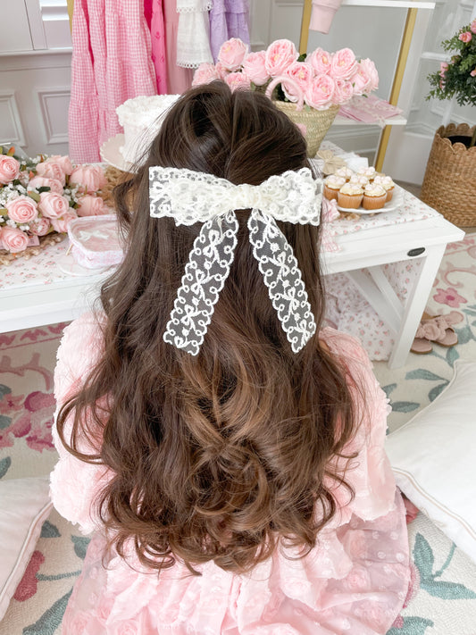 Dreamy Lace Cream Hair Bow