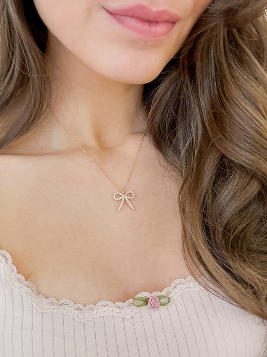 Darling Pearl Bow Necklace