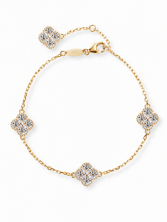 Darling Clover Moissanite Bracelet