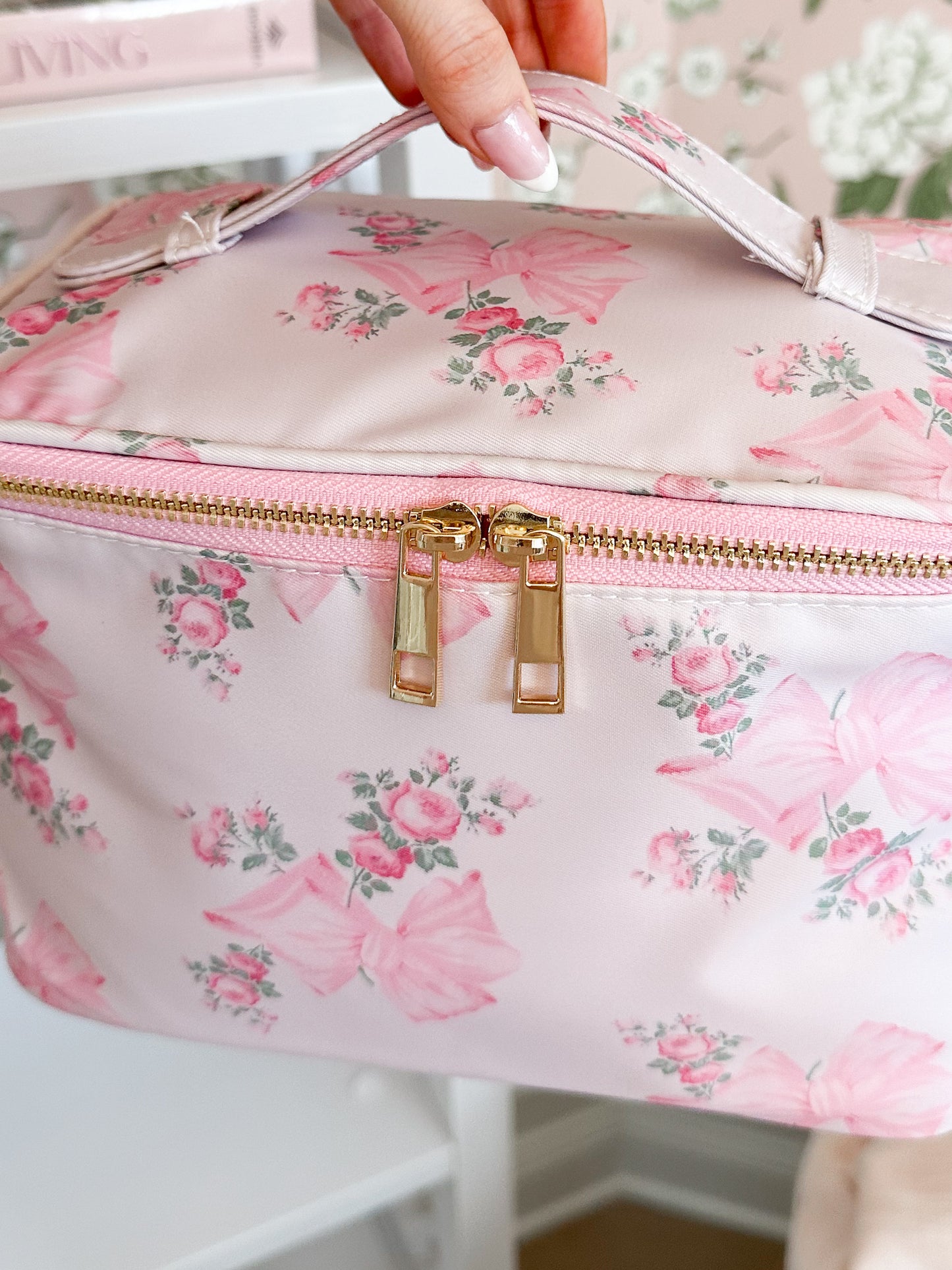 Coquette Cottage Vanity Case