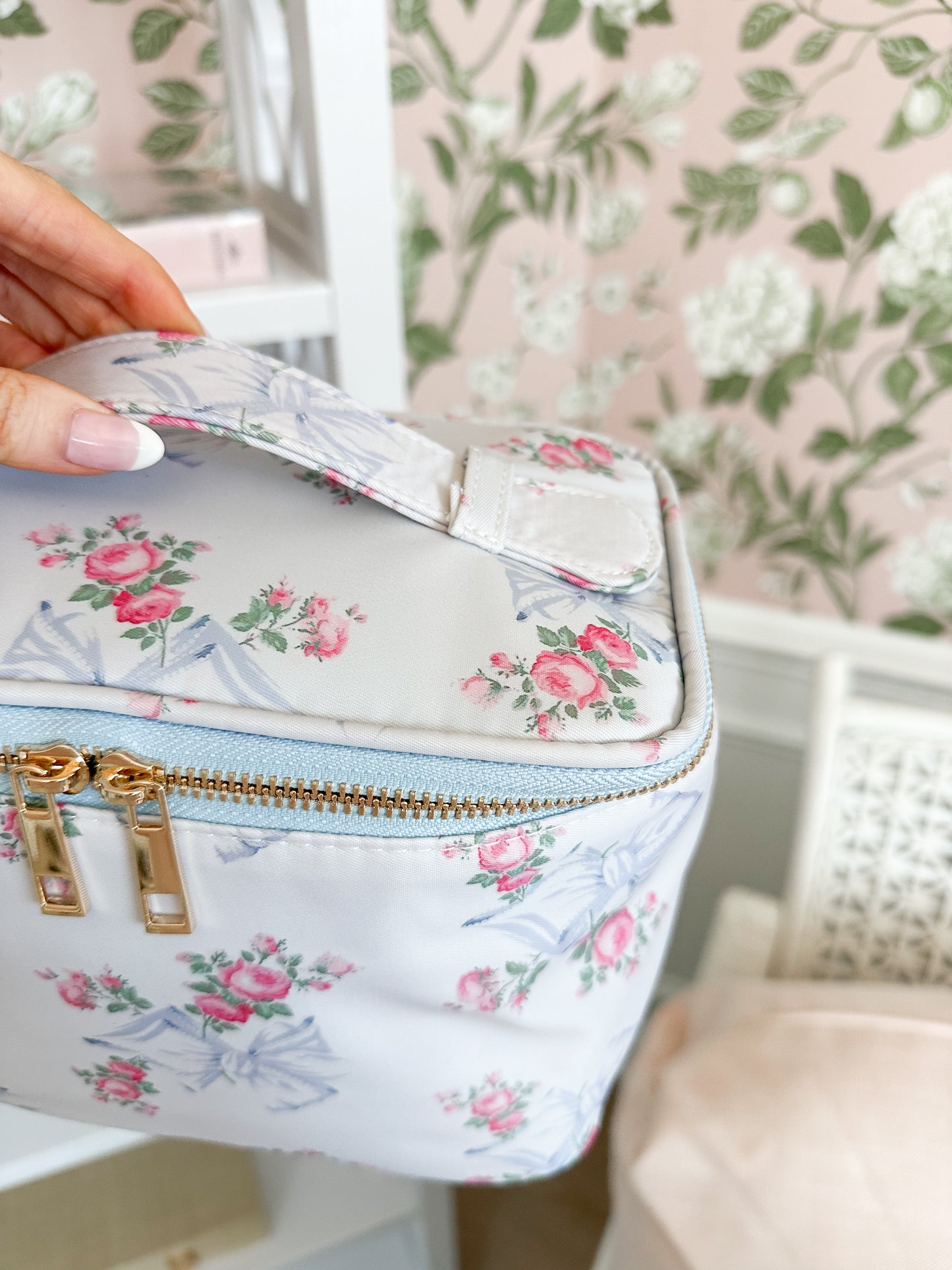 Coquette Cottage Vanity Case