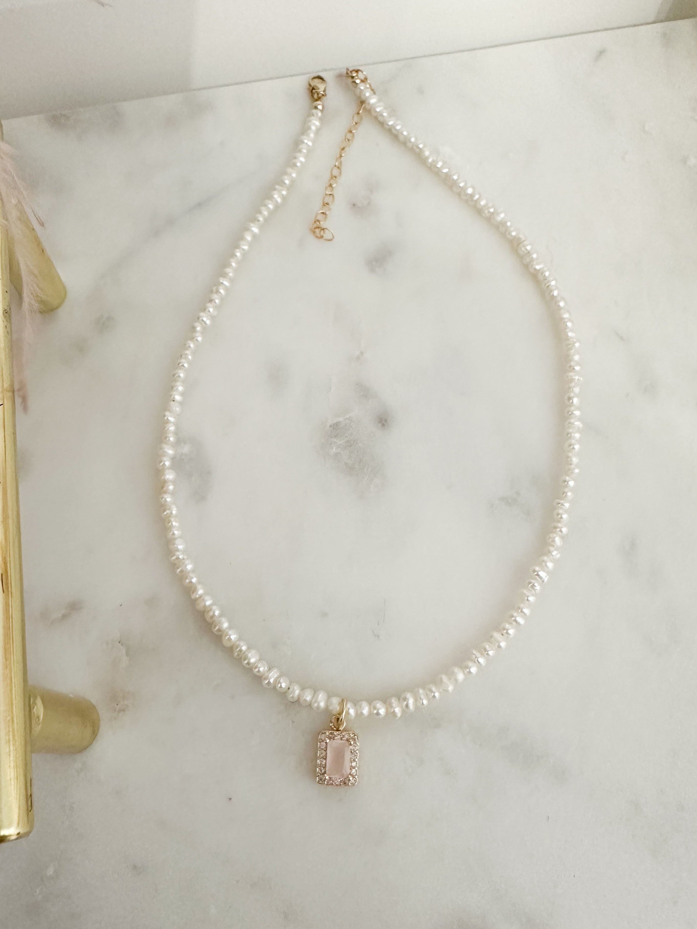 Pink Aura Pendant Pearl Necklace