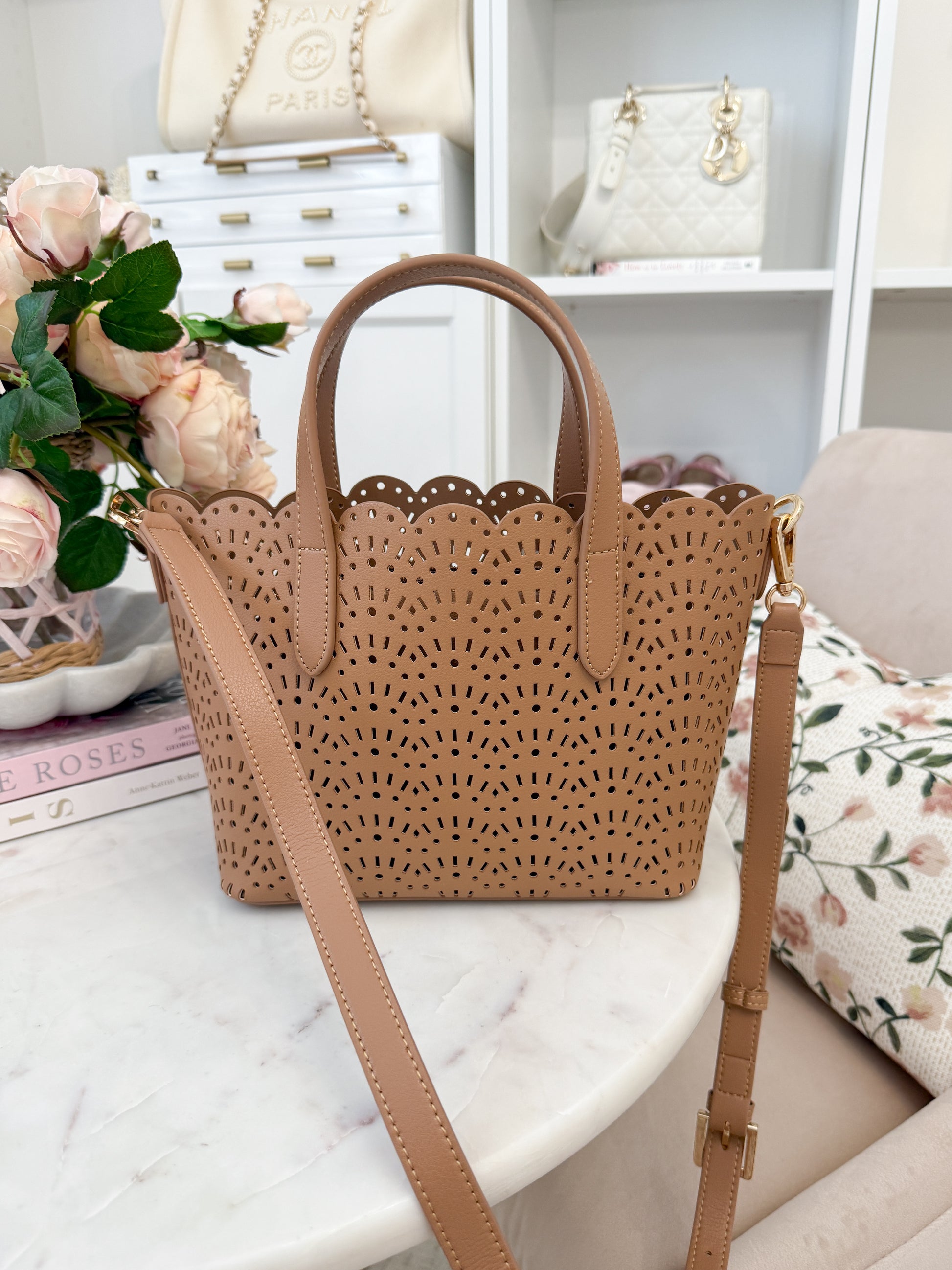 Scallop Charm Handbag