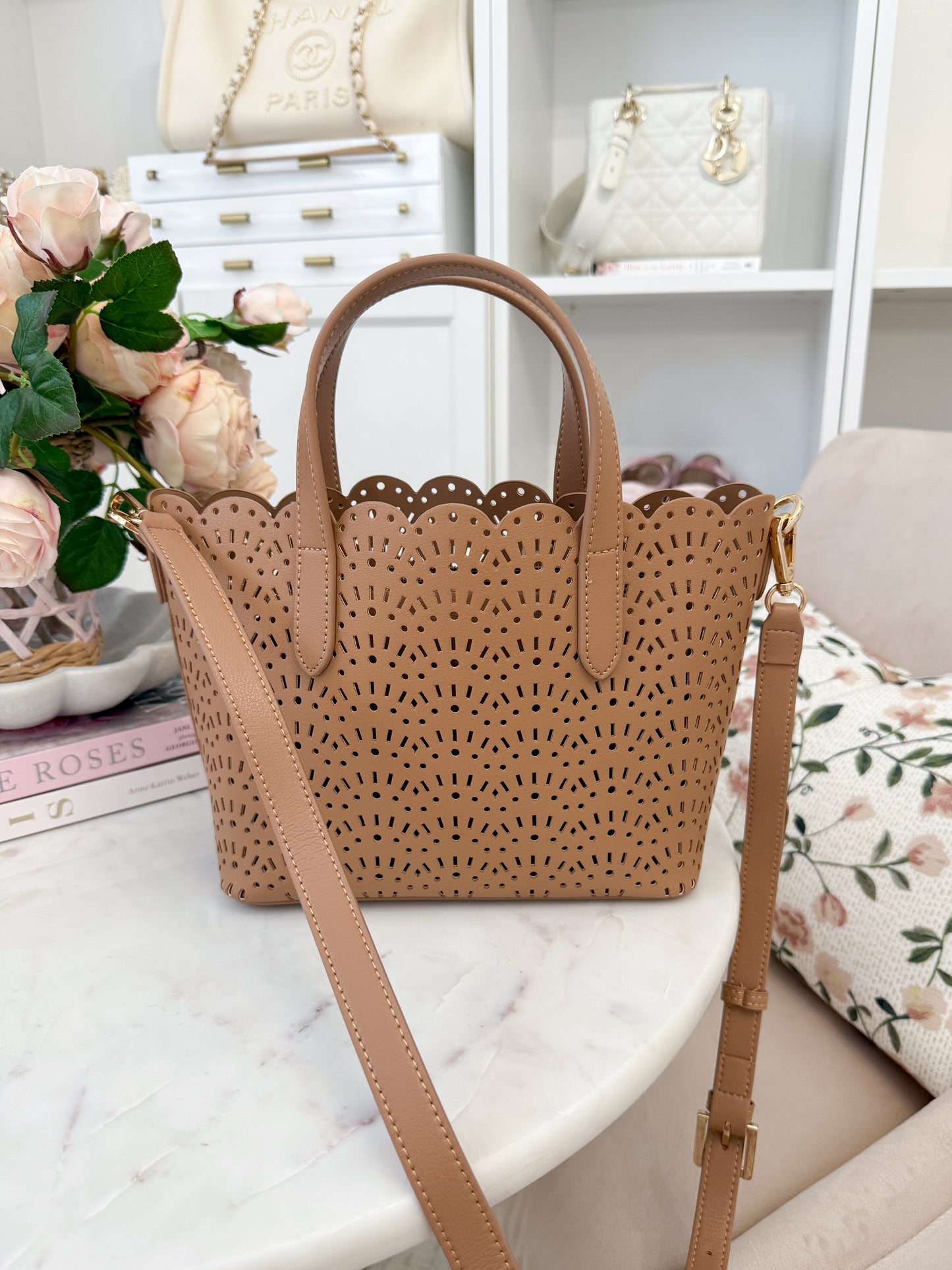 Scallop Charm Handbag