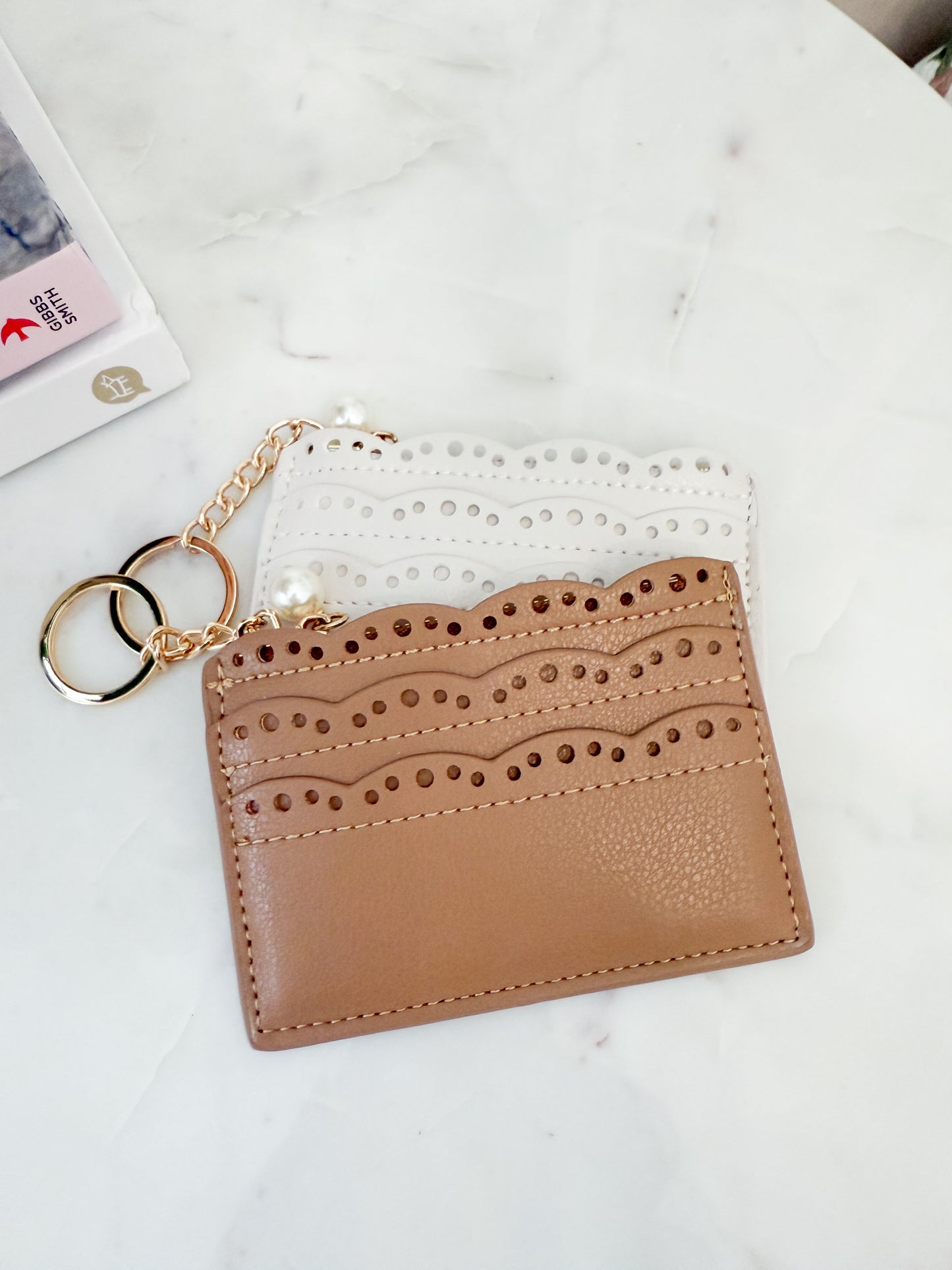 Scallop Charm Card Case